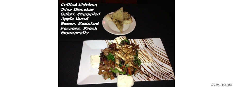 Grilled Chic Mesclun Salad